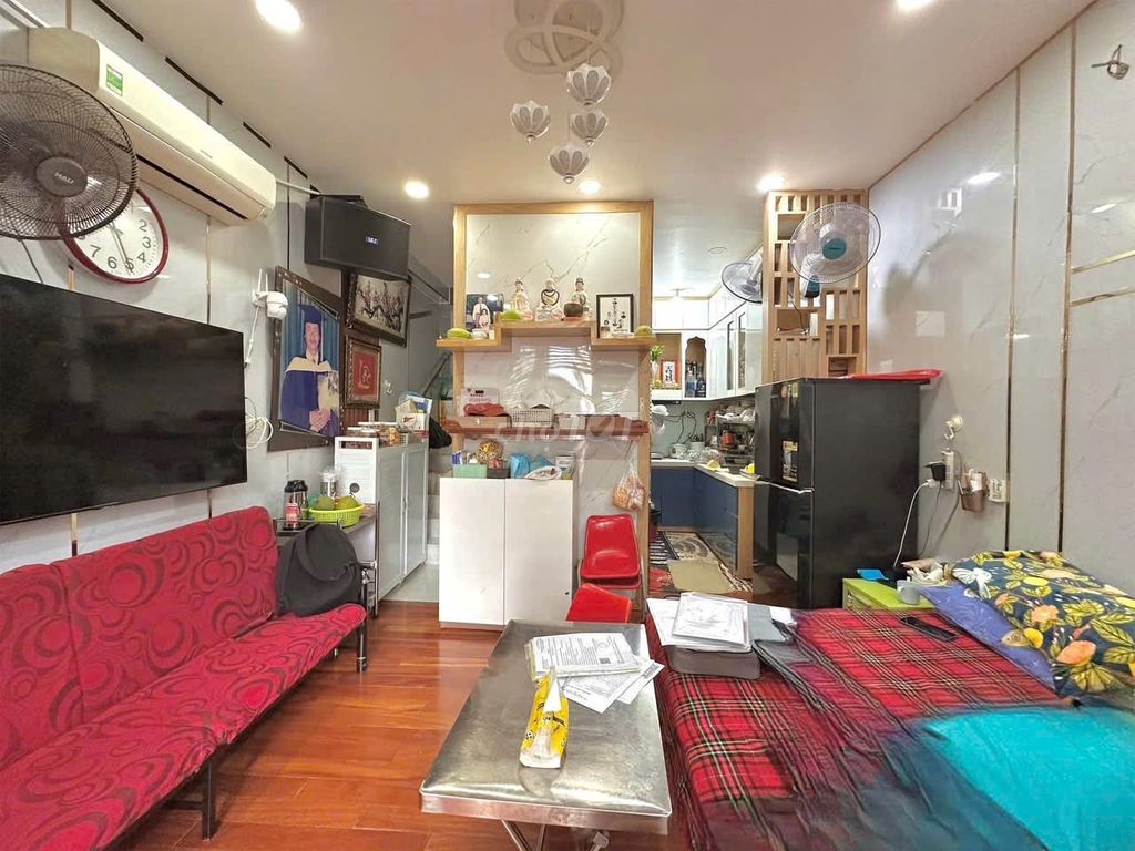 3-Bedroom House with Business Potential on Tran Binh Trong