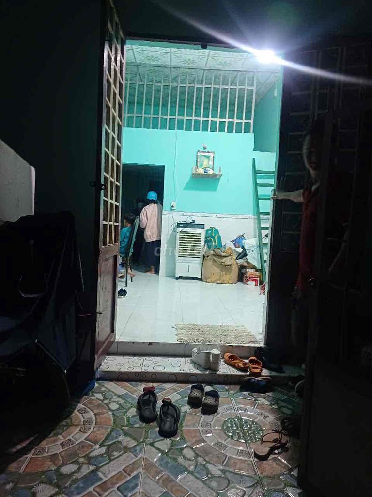Cozy 1-bedroom house near Tư Nhớ