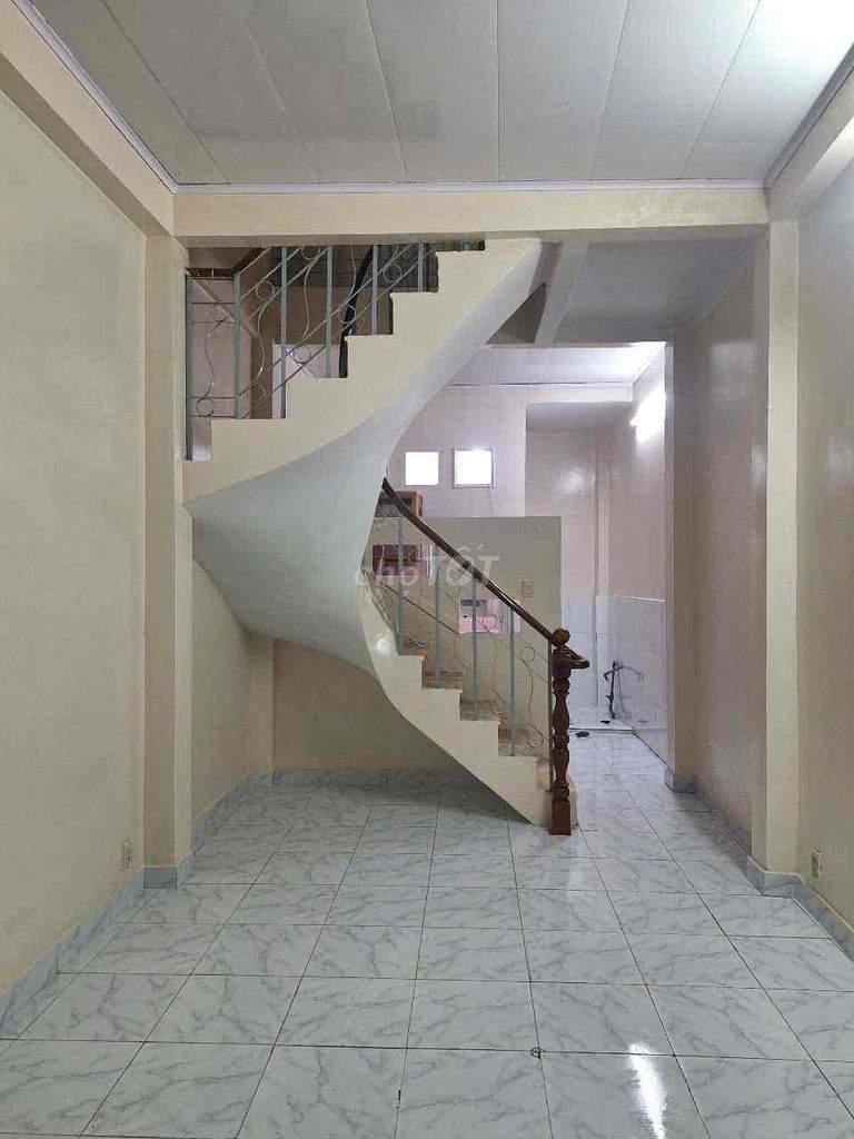 Renovated 2BR Townhouse in District 10