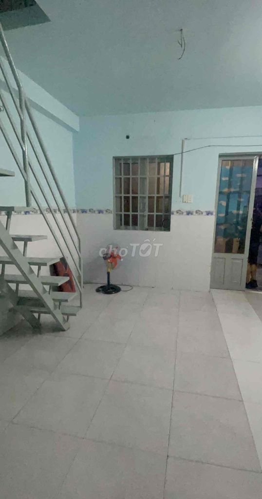 One-Floor House with Modern Interior Near Authority