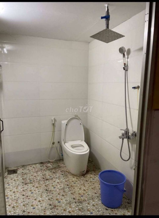 4-Level House near University, Good Location