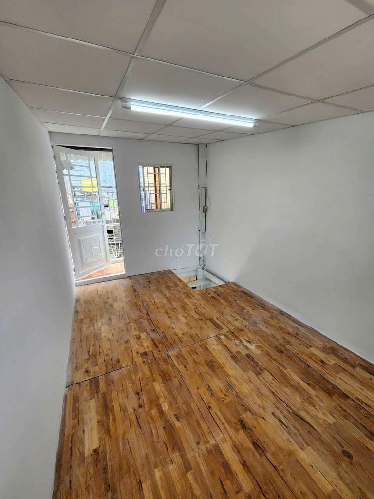 Small Family/Group House in Go Vap District with Online Work Space