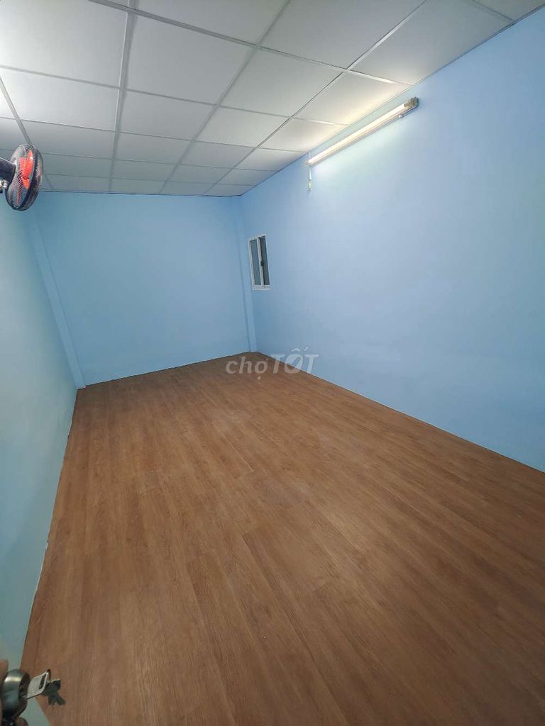 Modern 2-Bedroom House Near Marketing University