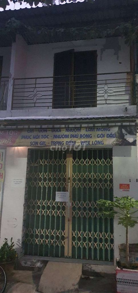 Spacious House with Balcony Near School