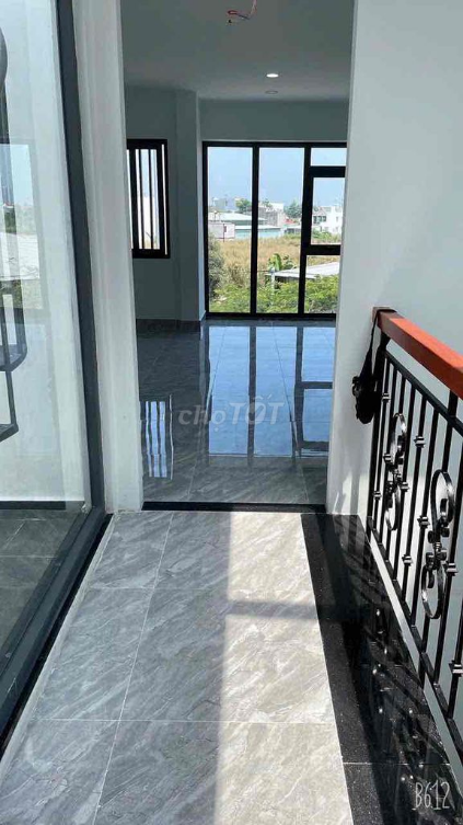 Modern Townhouse in Dong Tang Long Urban Area - Ideal for Living and Business