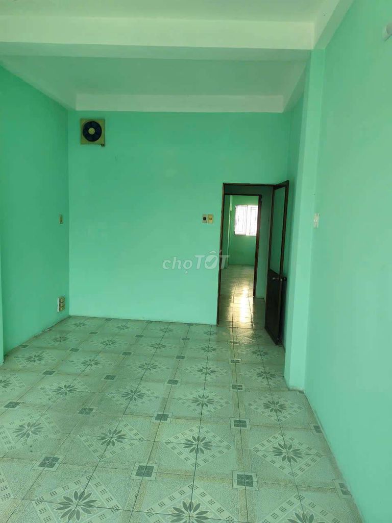 Spacious 4-Story Commercial Building on Hau Giang Street