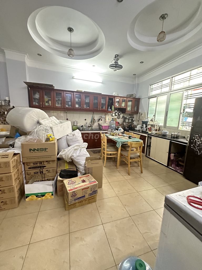 Corner House with Office Space on 10m Road