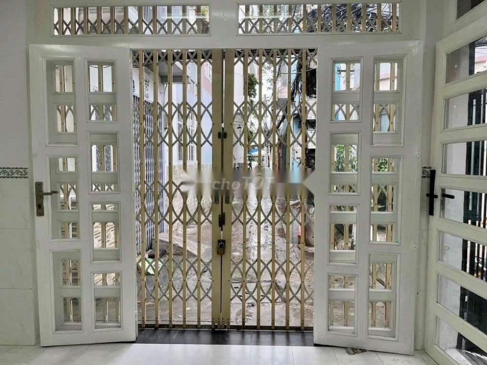 Centrally Located Rental Property in District 5, Ho Chi Minh City
