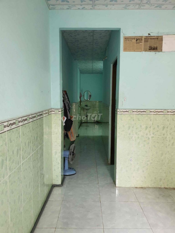 Ground Floor Rental with Separate Meter, Flexible Deposit