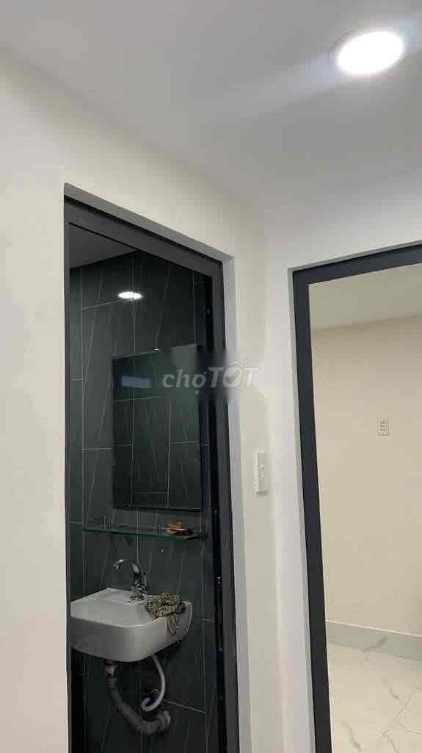 New Fully Renovated 2-Bedroom House in Binh Thanh District