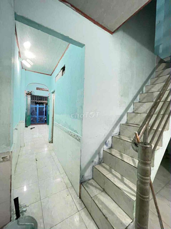 4.5 Rental - 2 Bedroom Ground Floor House in Dĩ An City