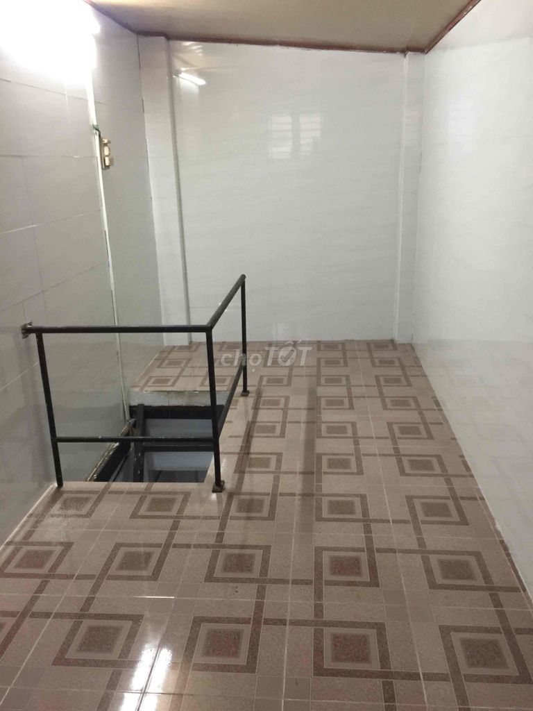 Small Studio with Bathroom and Kitchen