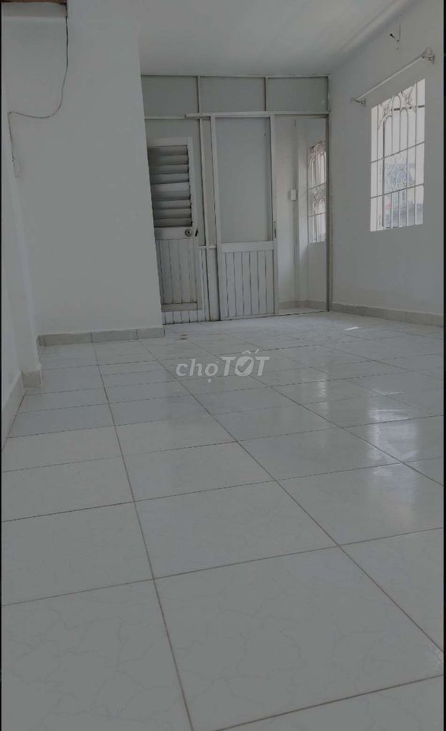 Large Commercial Space Near Attractions in Tan Phu