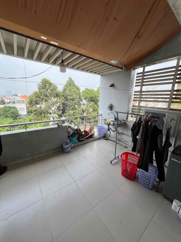 Spacious Room for Rent with Balcony