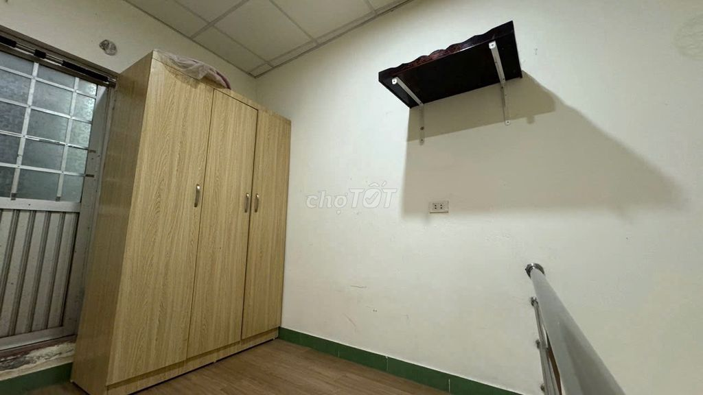 3-Story House 90m² Near Hoang Liet Lake, Suitable for Family/Office