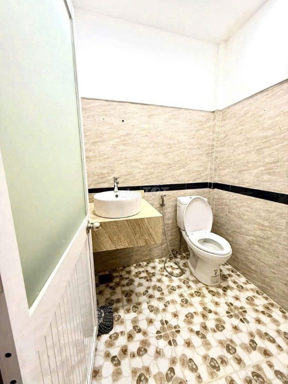 3-Bedroom House for Rent in Go Vap District, Near Main Road