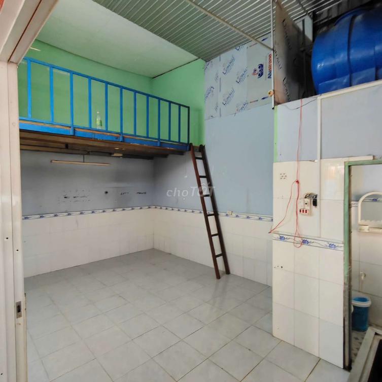 Front Street Commercial Space - Versatile Business Location