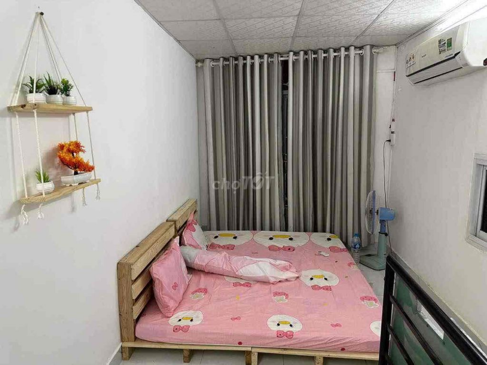 Fully Furnished Rental Property on Huỳnh Tấn Phát Street