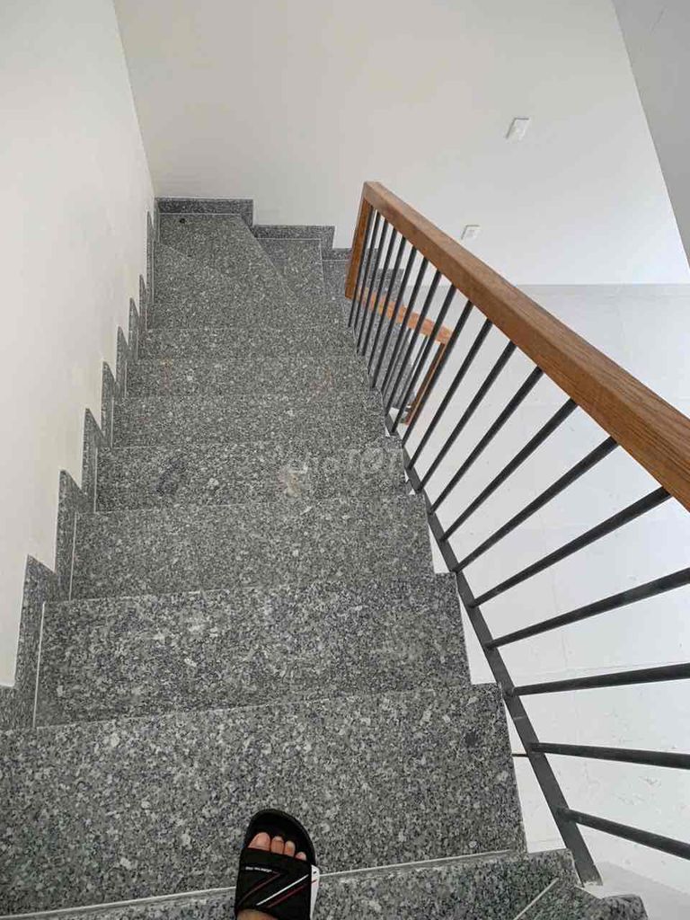 Modern Two-Bedroom House Near Tan Lap Market
