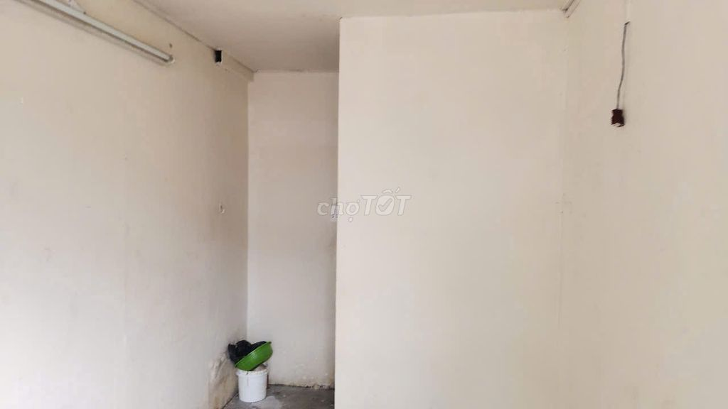 Compact Commercial Space in Xóm Đất, Ideal for Cafe or Small Business