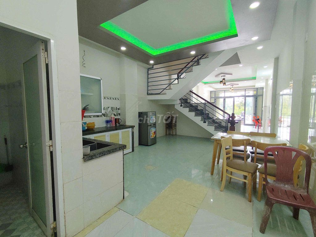 5-Bedroom House with Full Furniture in Vinh Hoa