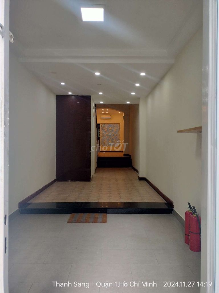 Modern 4-Story Townhouse with 5 Bedrooms