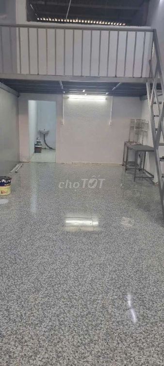 1-story house with mezzanine, 2 bedrooms, near Tan Thoi Nhat Street