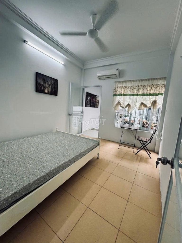 Spacious 75m² House with 4 Rooms in Hoang Mai
