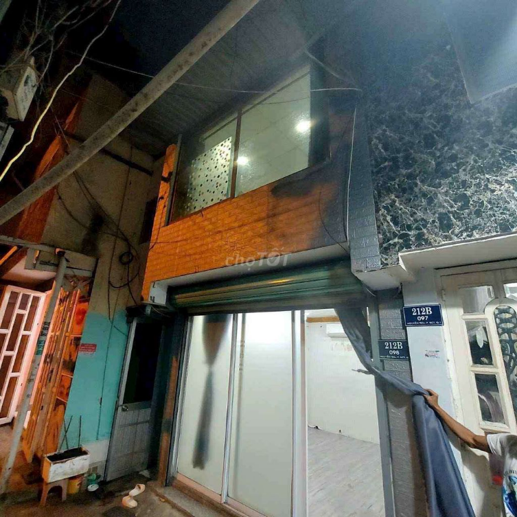 Rental Property in District 1, Central Nguyen Trai Area