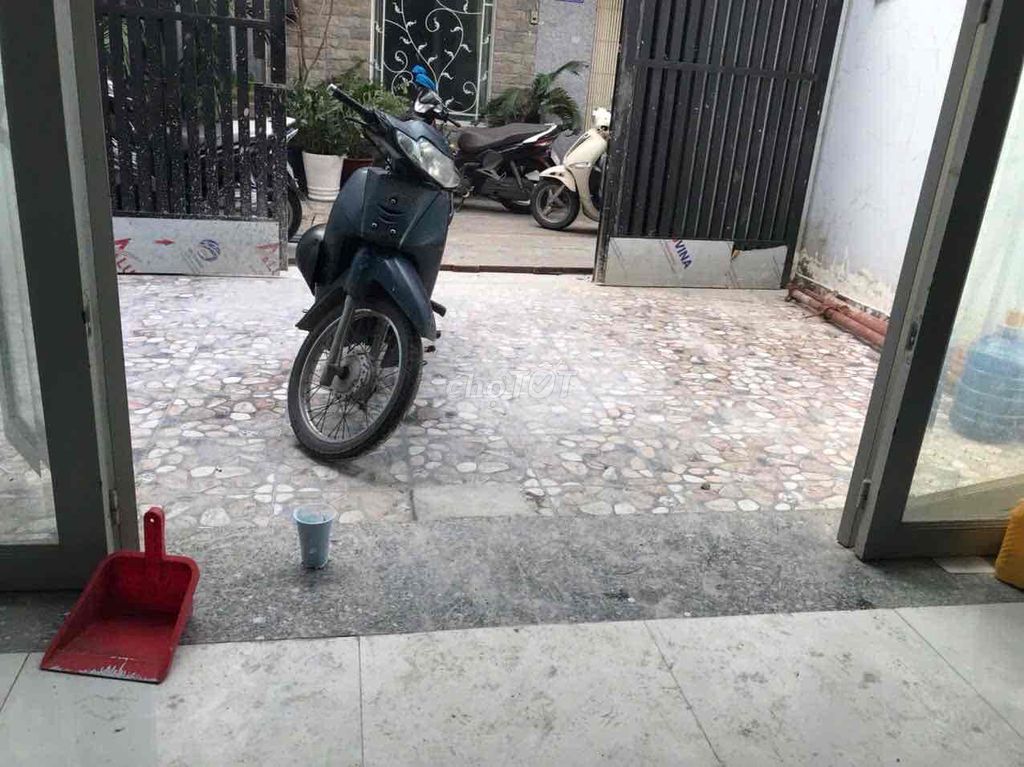 Spacious Three-Bedroom House in Go Dau