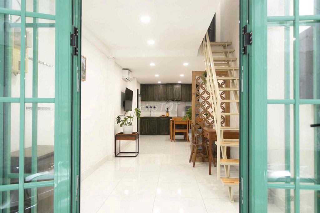 Modern 2-Bedroom House with Full Furniture
