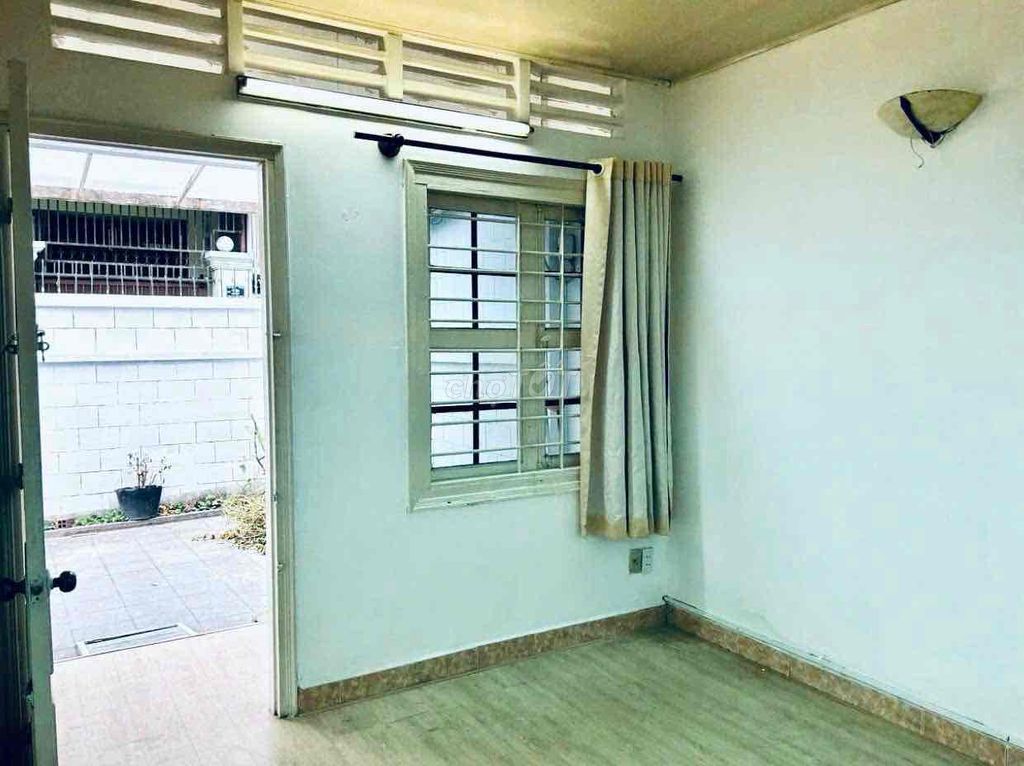 Spacious House Near Thu Duc Intersection