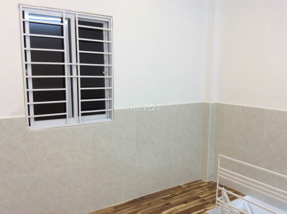 Compact 3x3.5m House on Duong Ba Trac Street, Quiet Alley