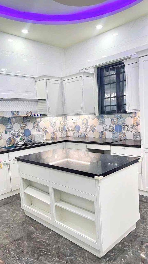 Modern 2BR House with Designer Kitchen