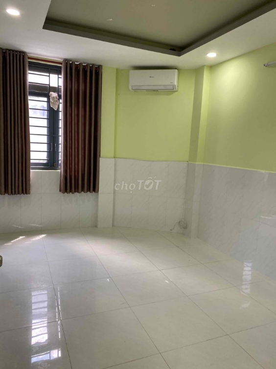 Secure Quiet Townhouse in CMT8 Area, Tan Binh District