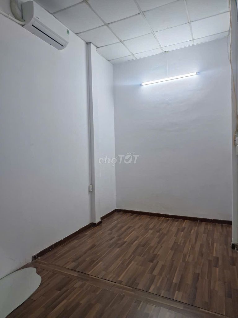 2-Bedroom Townhouse Near Market in Tan Binh