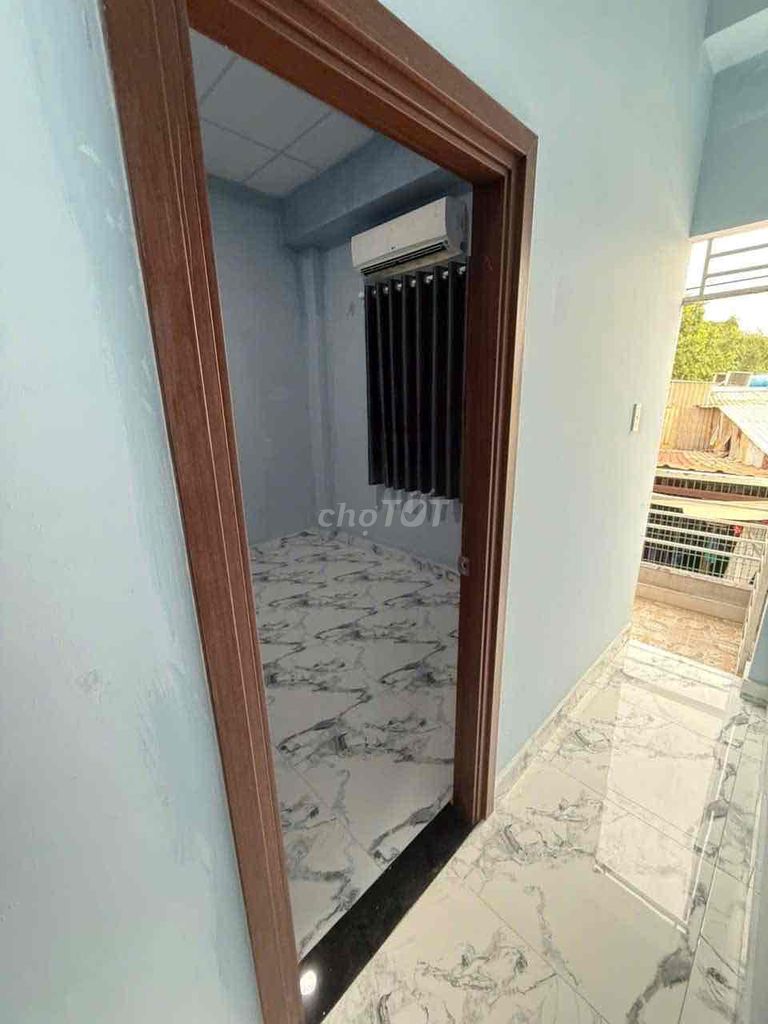 Modern 4-Bedroom House with Balcony in District 8