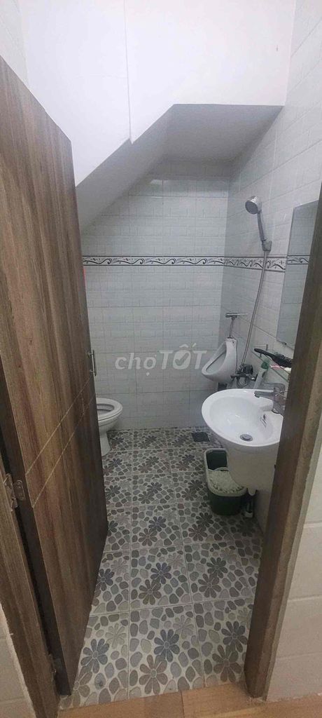 Modern 2-bedroom house with air conditioning