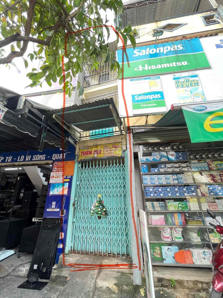 2m x 5m Three-Story Commercial Space, Main Road