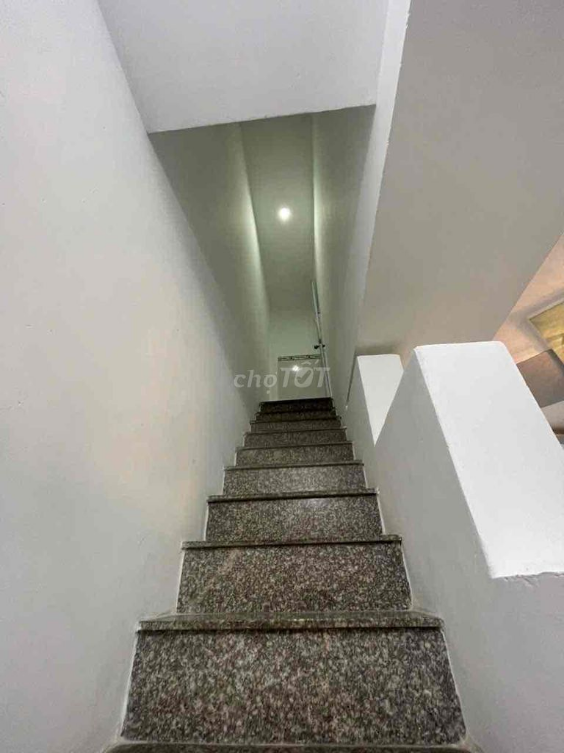 Spacious 1-Bedroom Rental on Le Van Quoi Street