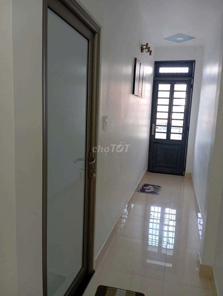 Modern 2BR Townhouse with Full Furniture