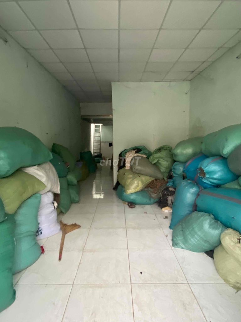 Spacious Storage Space in Hoc Mon District
