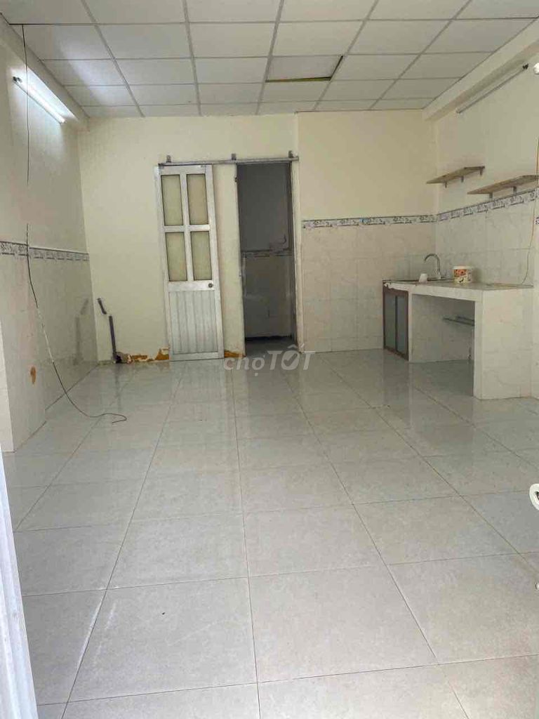2-Bedroom Townhouse with Street Front Location