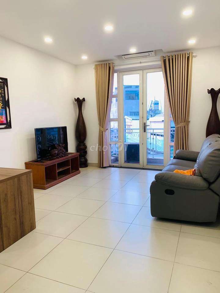 Modern 5-Bedroom Commercial Space in K300 District