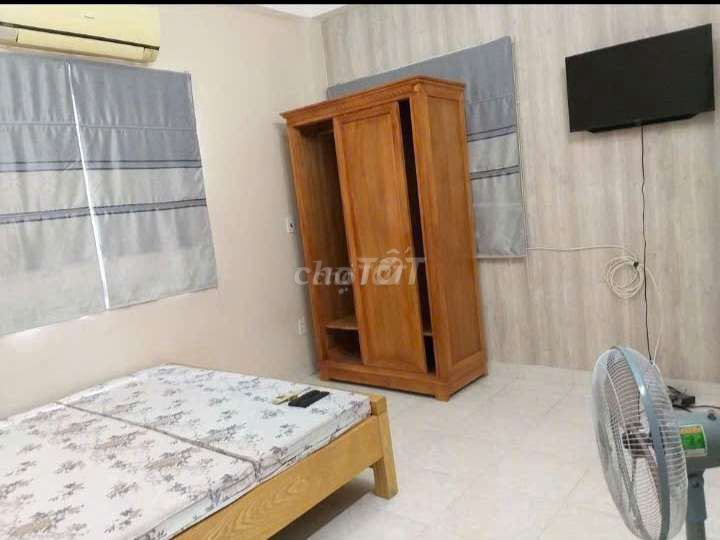 Fully Furnished Rental Property Near Amenities