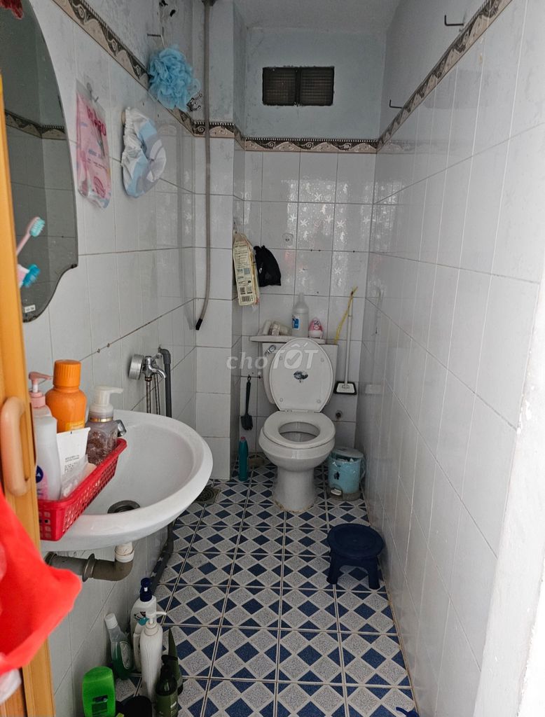 Two-Story House in Tan Binh, 32sqm