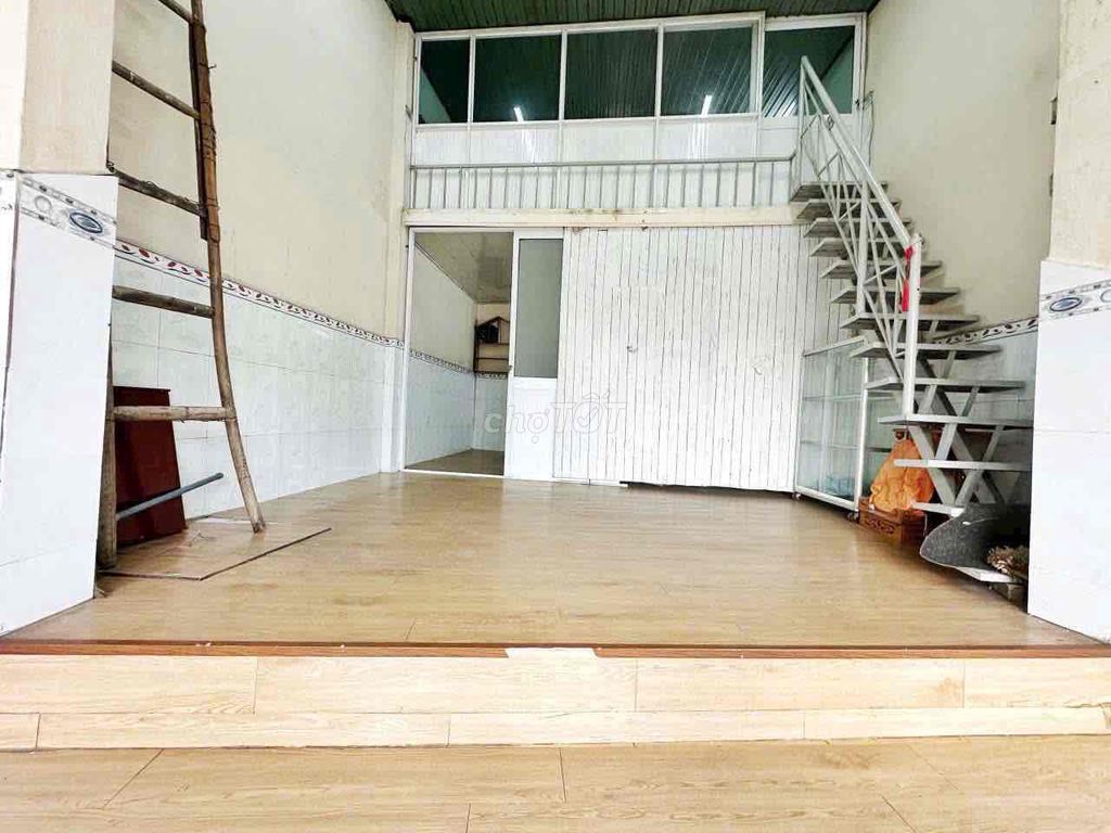 Shophouse for Rent on Nguyen Thi Minh Khai