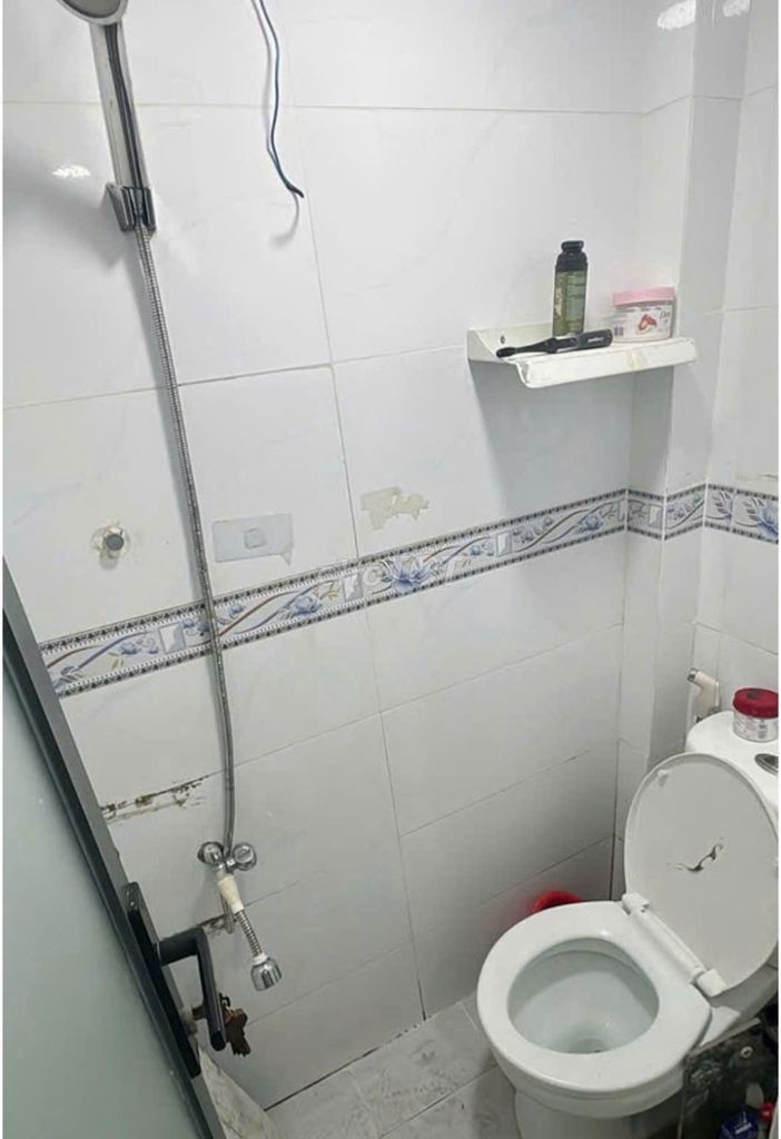 2 Bedroom House with Kitchen and Bathroom