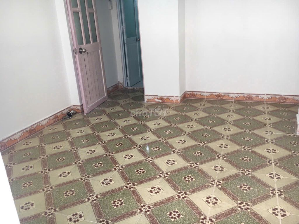 2-Bedroom Townhouse Near Hang Xanh Intersection