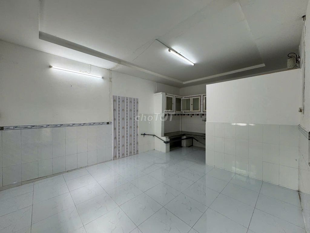 90m² House with Parking in Thu Duc